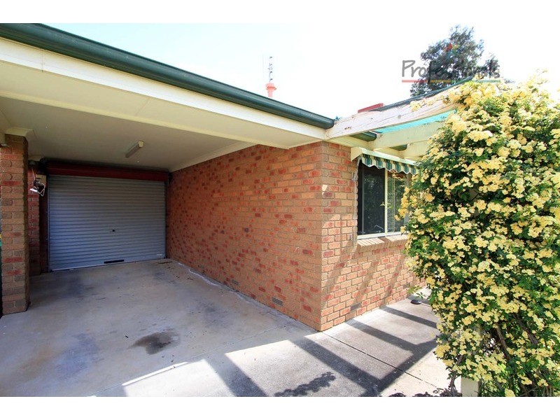2d Chifley Street, Wodonga VIC 3690