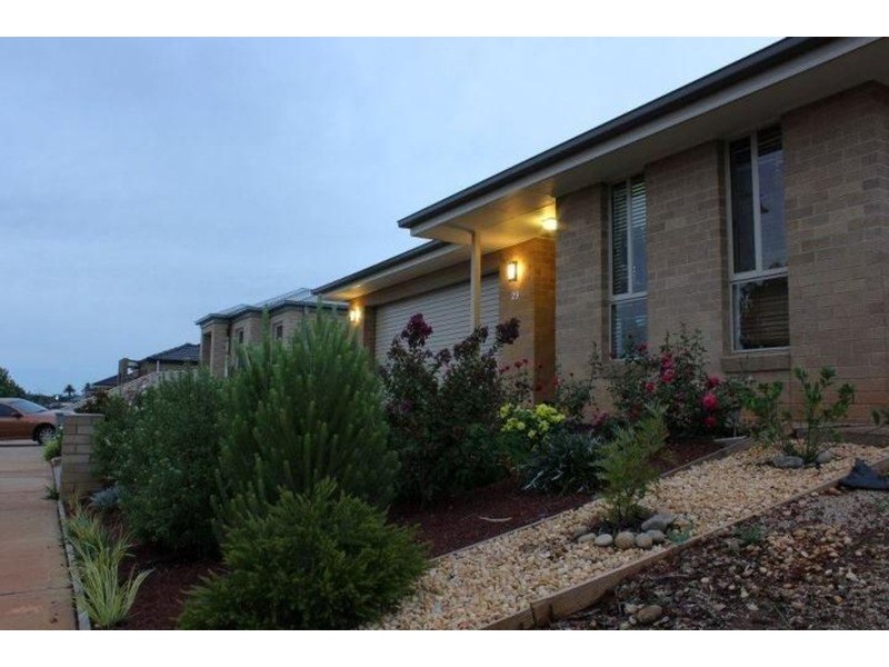 29 Victoria Cross Parade, Wodonga VIC 3690