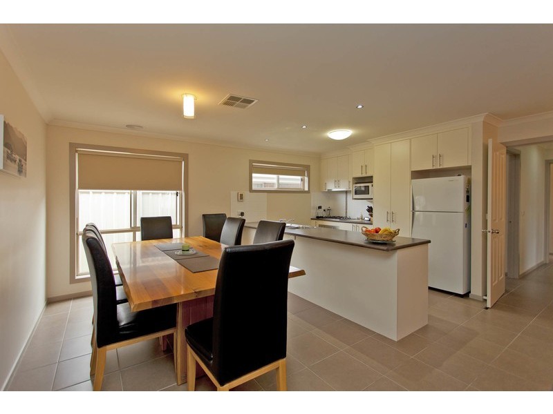 9 Hunter Street, Wodonga VIC 3690