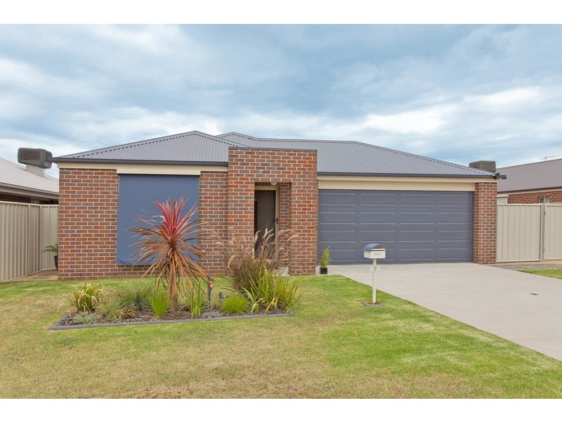 9 Hunter Street, Wodonga VIC 3690