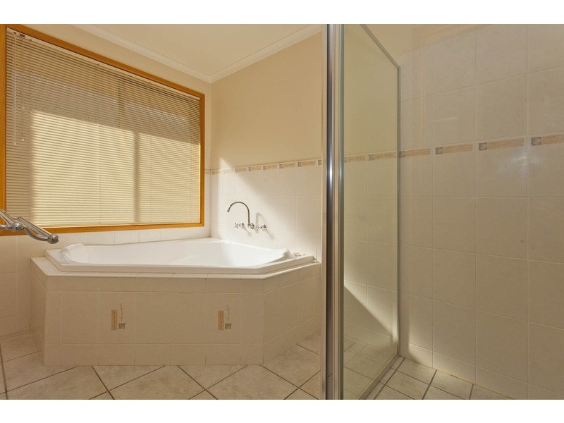 13 Dalton Avenue, Wodonga VIC 3690