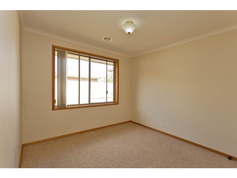 13 Dalton Avenue, Wodonga VIC 3690