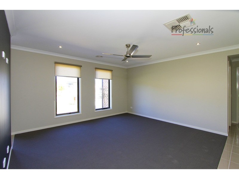 2 Lauren  Place, Wodonga VIC 3690