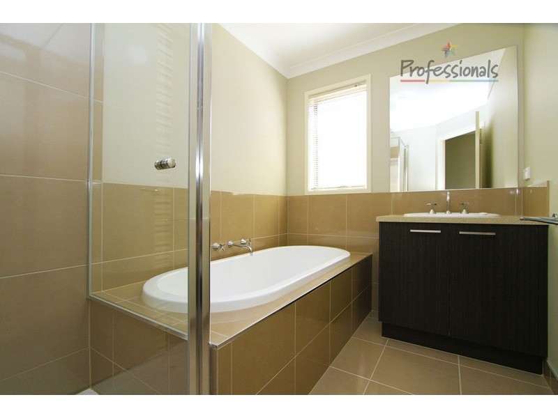 2 Lauren  Place, Wodonga VIC 3690