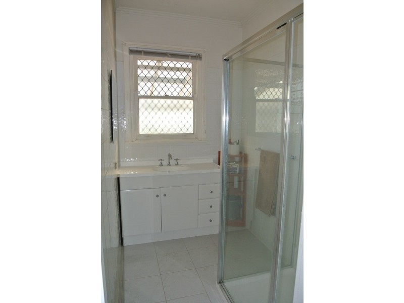 6 Samantha  Terrace, Wodonga VIC 3690