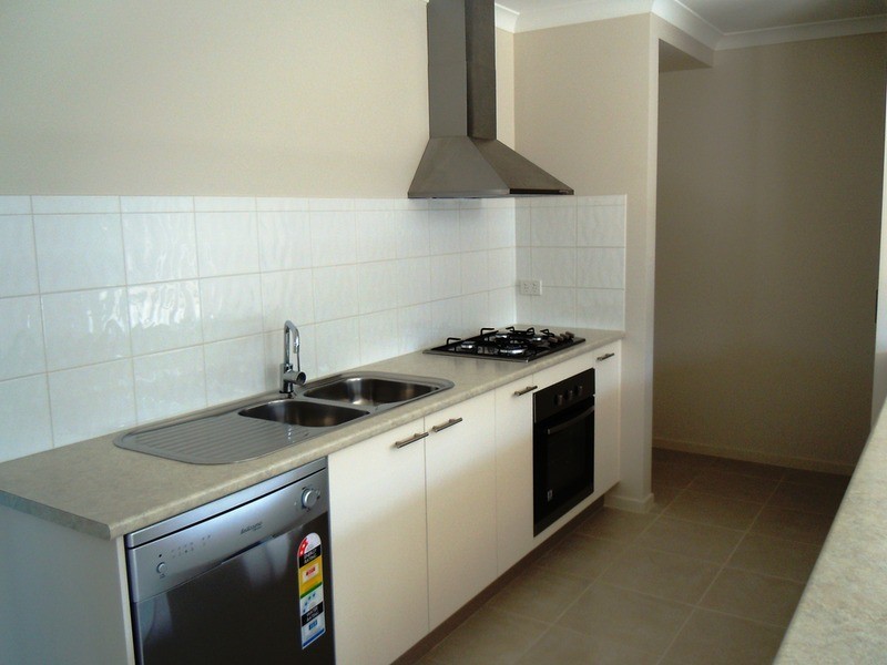 12 Silky Oak Avenue, Wodonga VIC 3690