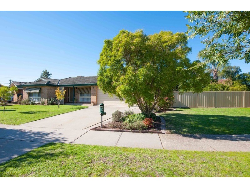 15 Highland  Crescent, West Wodonga VIC 3690