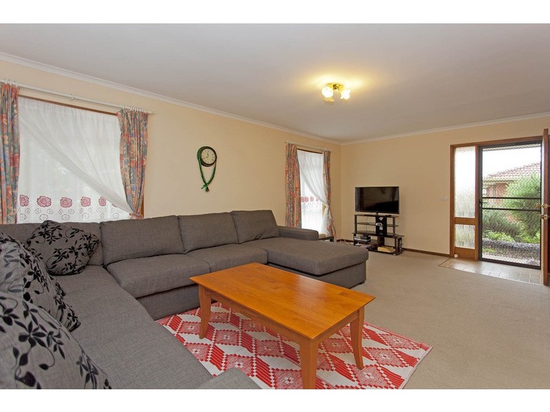 2/28 McEwen Crescent, Wodonga VIC 3690
