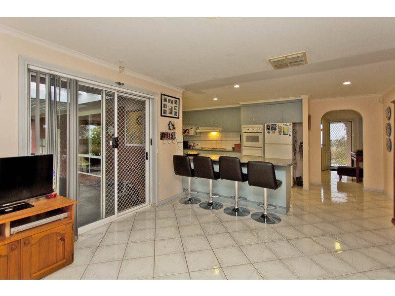 11 Kingfisher  Drive, Wodonga VIC 3690