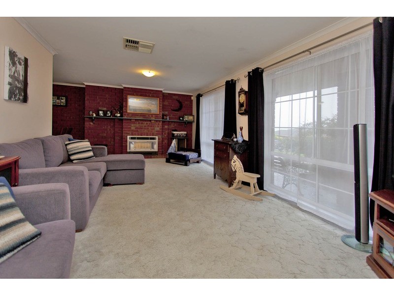 11 Kingfisher  Drive, Wodonga VIC 3690