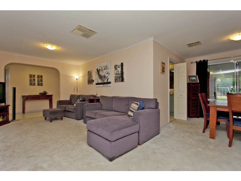 11 Kingfisher  Drive, Wodonga VIC 3690