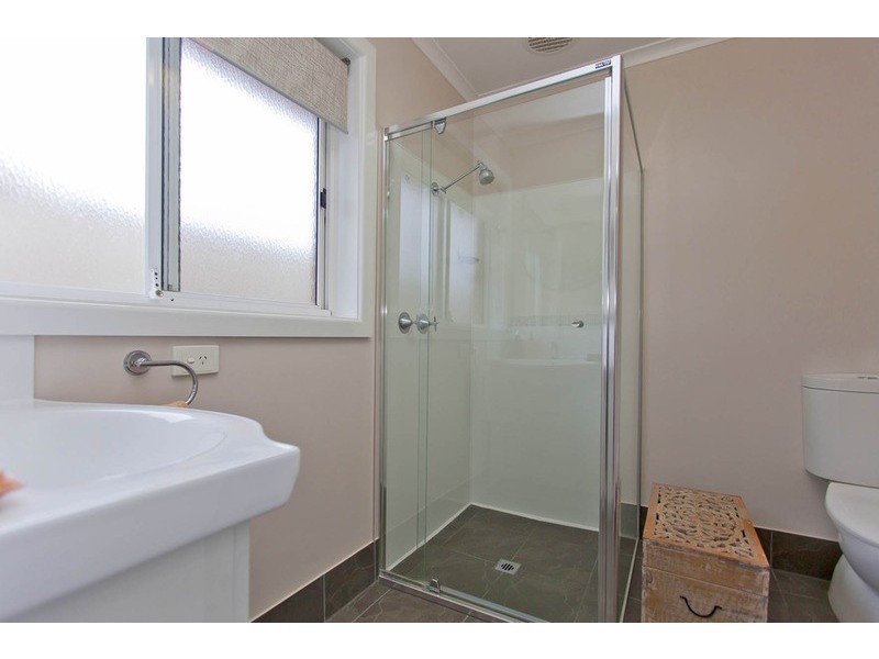 11 Kingfisher  Drive, Wodonga VIC 3690