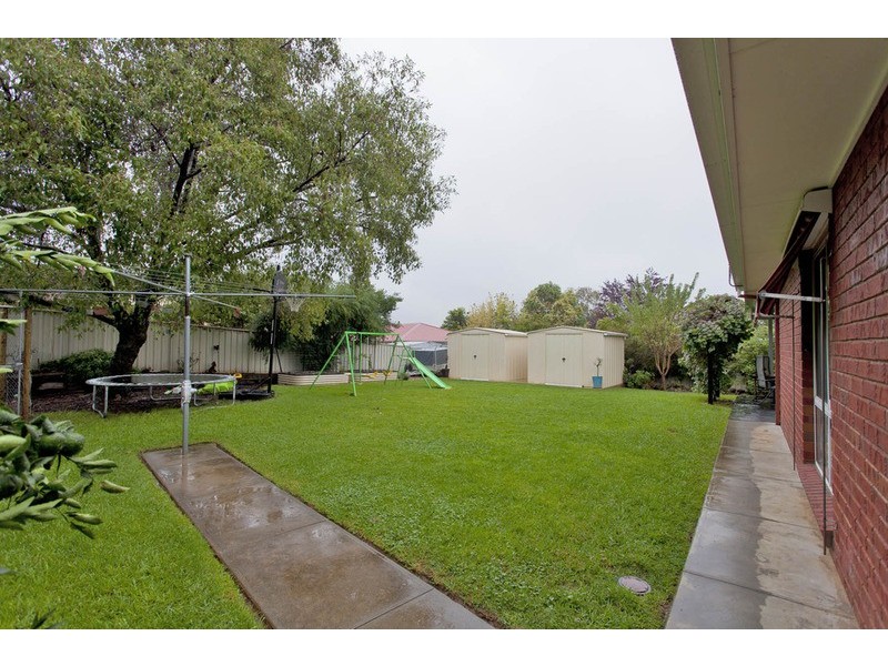 11 Kingfisher  Drive, Wodonga VIC 3690