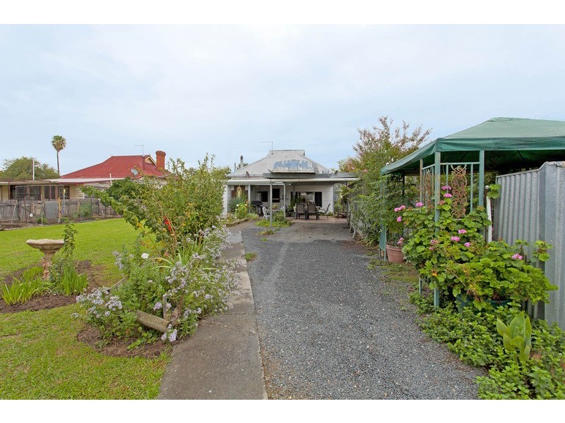28 Kirndeen Street, Culcairn NSW 2660