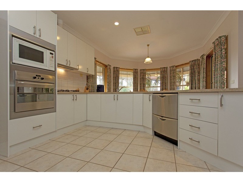 2 Glen Avon Terrace, Wodonga VIC 3690