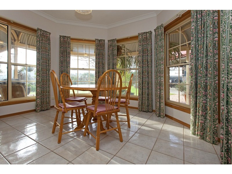 2 Glen Avon Terrace, Wodonga VIC 3690