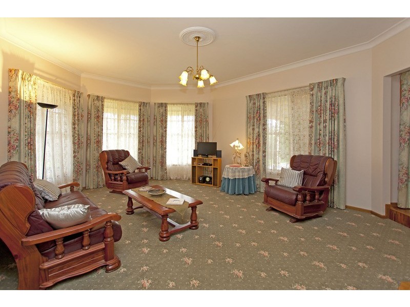 2 Glen Avon Terrace, Wodonga VIC 3690