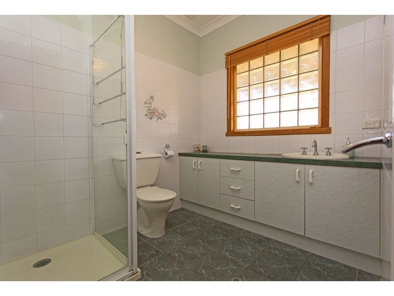 2 Glen Avon Terrace, Wodonga VIC 3690