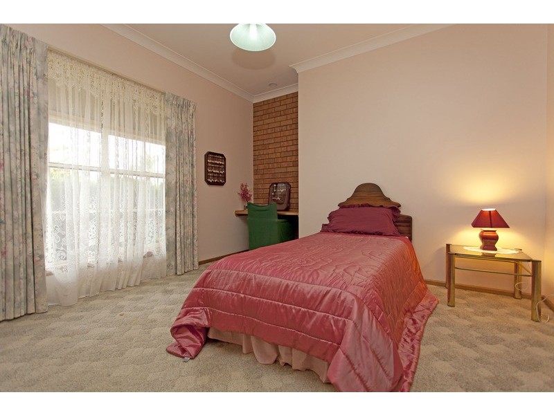 2 Glen Avon Terrace, Wodonga VIC 3690