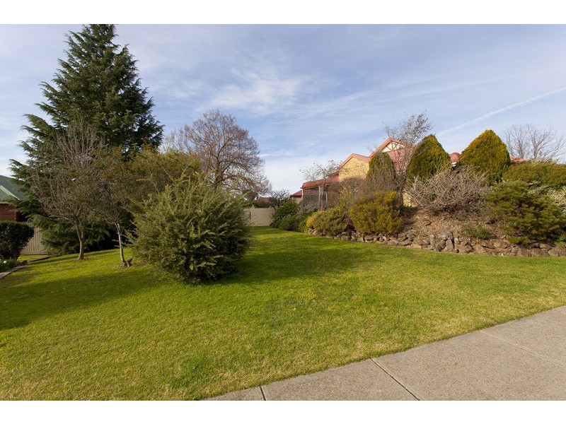 2 Glen Avon Terrace, Wodonga VIC 3690