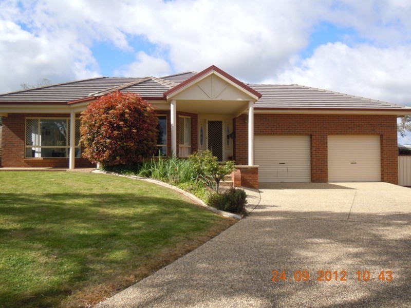 9 Stapleton  Court, Wodonga VIC 3690