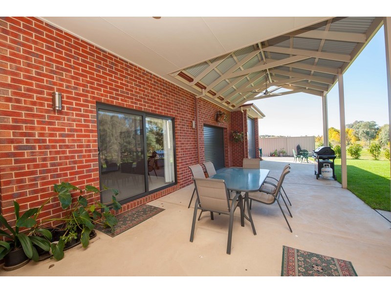 34 Clarendon Avenue, Wodonga VIC 3690