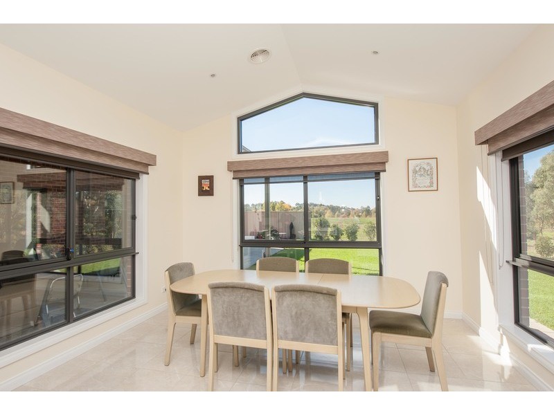 34 Clarendon Avenue, Wodonga VIC 3690