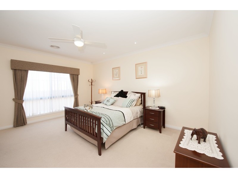 34 Clarendon Avenue, Wodonga VIC 3690