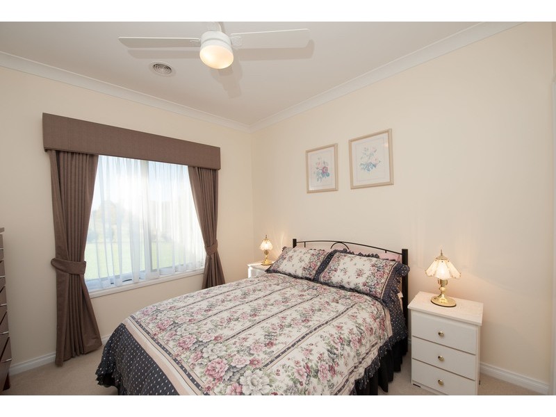 34 Clarendon Avenue, Wodonga VIC 3690