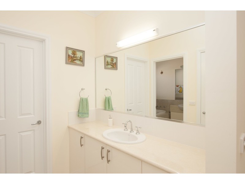 34 Clarendon Avenue, Wodonga VIC 3690