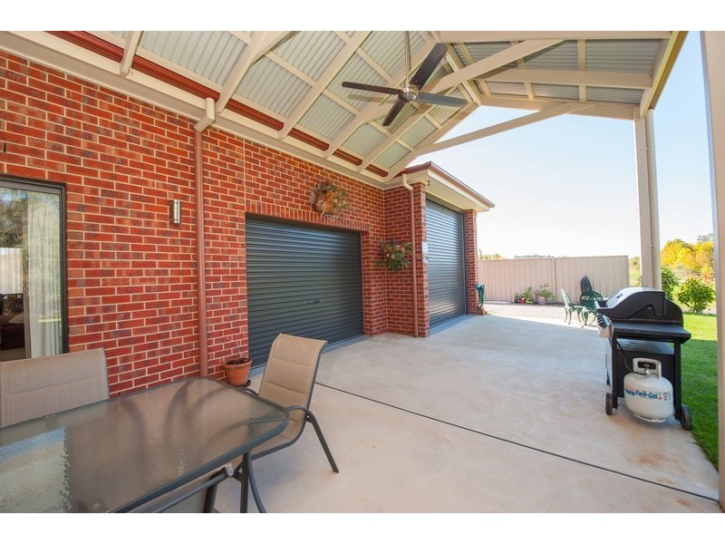 34 Clarendon Avenue, Wodonga VIC 3690