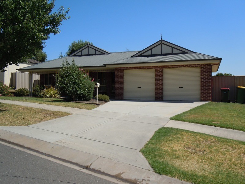 11 Ambrose Crescent, Wodonga VIC 3690