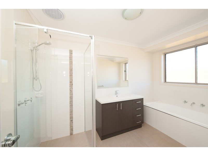 11 Coverdale Drive, Wodonga VIC 3690