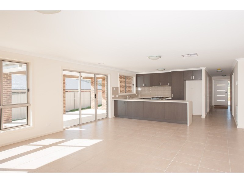 11 Coverdale Drive, Wodonga VIC 3690