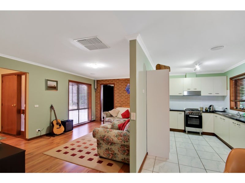 16 Chifley  Street, Wodonga VIC 3690