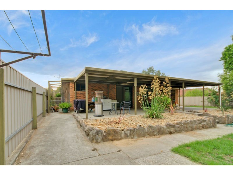 16 Chifley  Street, Wodonga VIC 3690