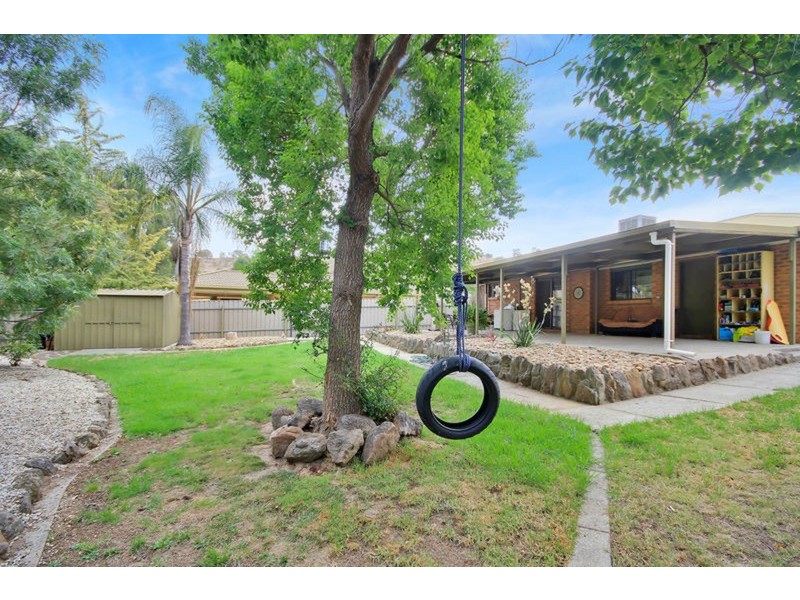 16 Chifley  Street, Wodonga VIC 3690