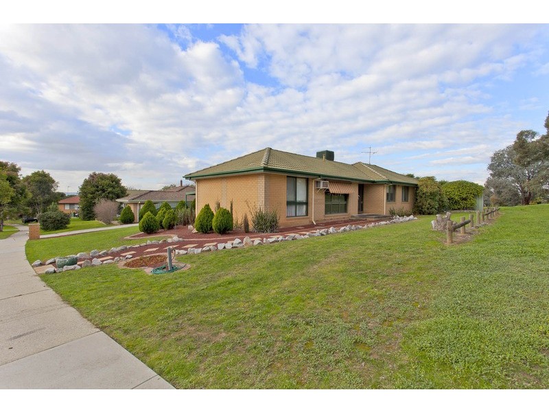 14 Cook Place, Wodonga VIC 3690