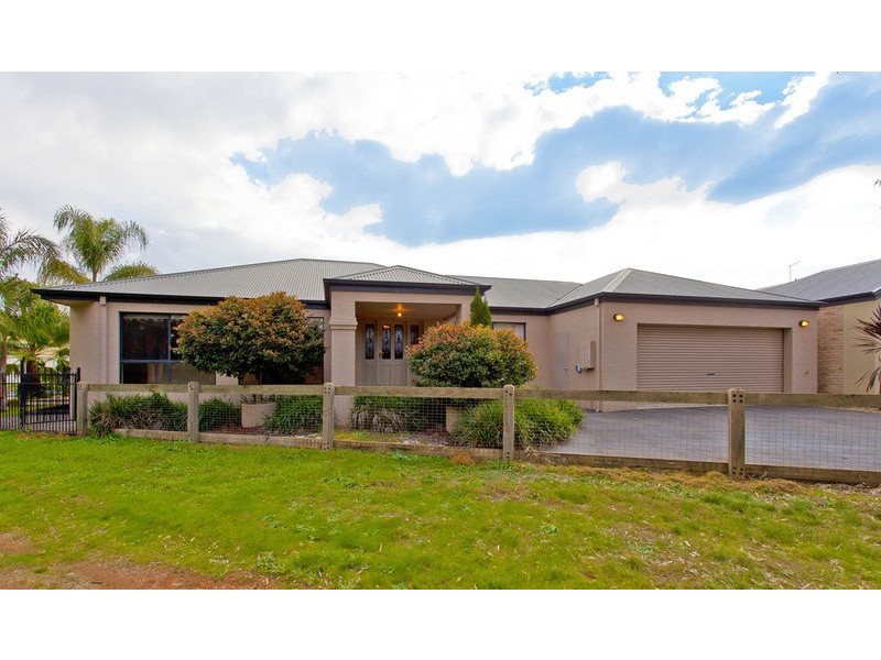 20 Oatlands Fairway, Wodonga VIC 3690