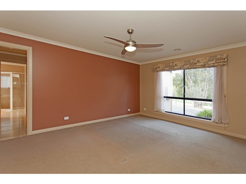 20 Oatlands Fairway, Wodonga VIC 3690