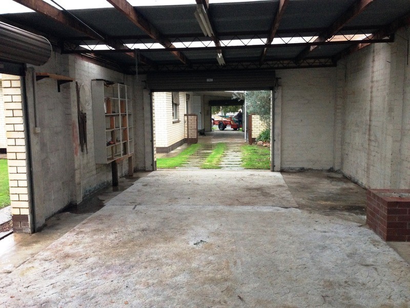 240 Kooba Street, North Albury NSW 2640