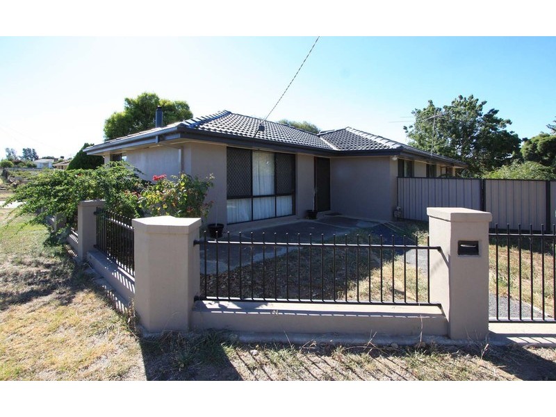 39 High Street, Chiltern VIC 3683