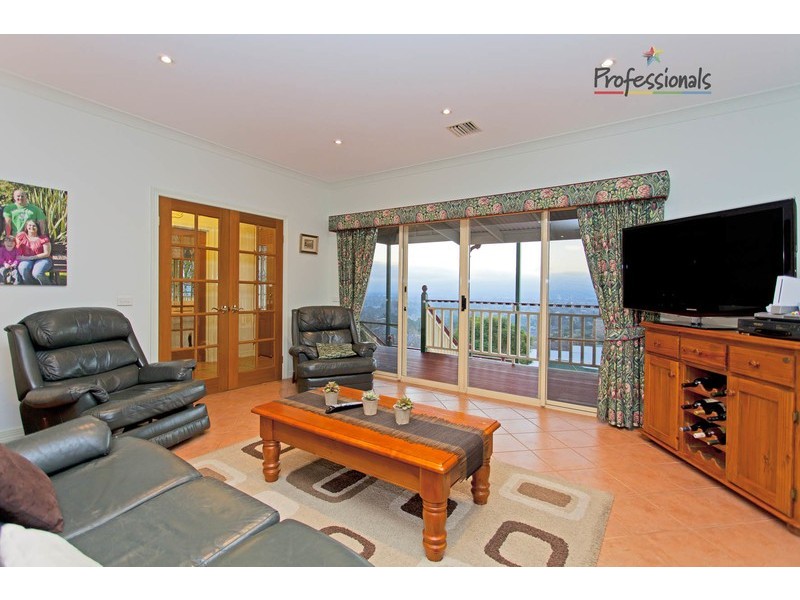 4 Caernarvon Court, Wodonga VIC 3690