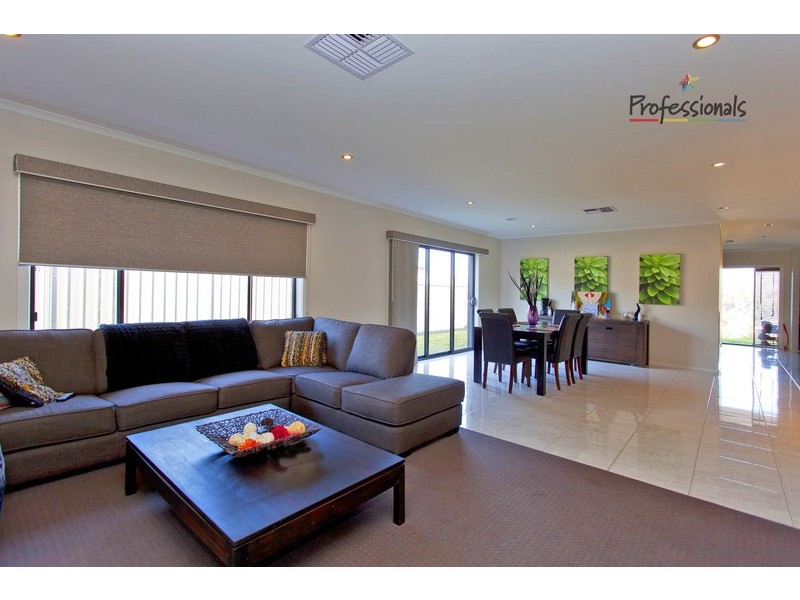 22 Kenneth Watson Drive, Bandiana VIC 3694