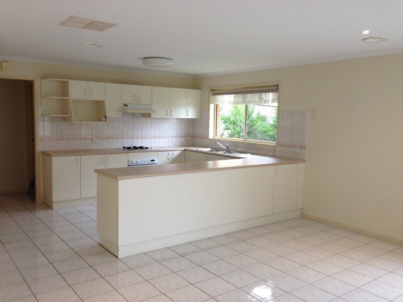 8 Berkeley Close, Wodonga VIC 3690