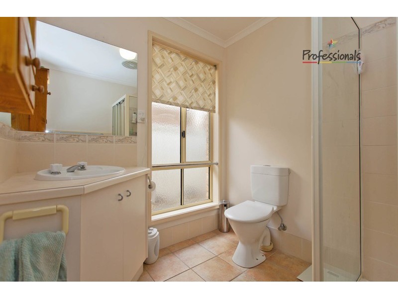 36 Falcon  Circuit, Wodonga VIC 3690