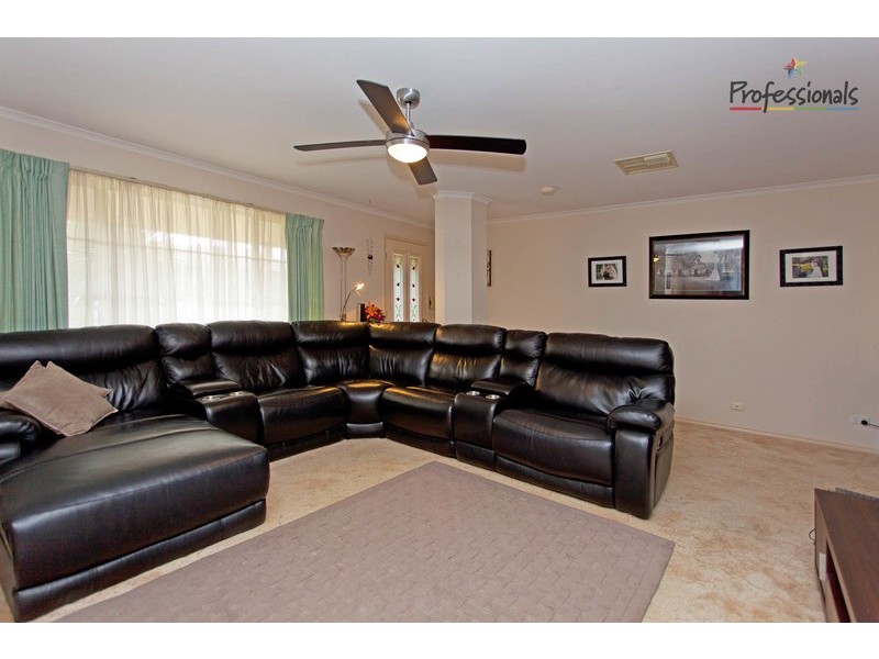36 Falcon  Circuit, Wodonga VIC 3690