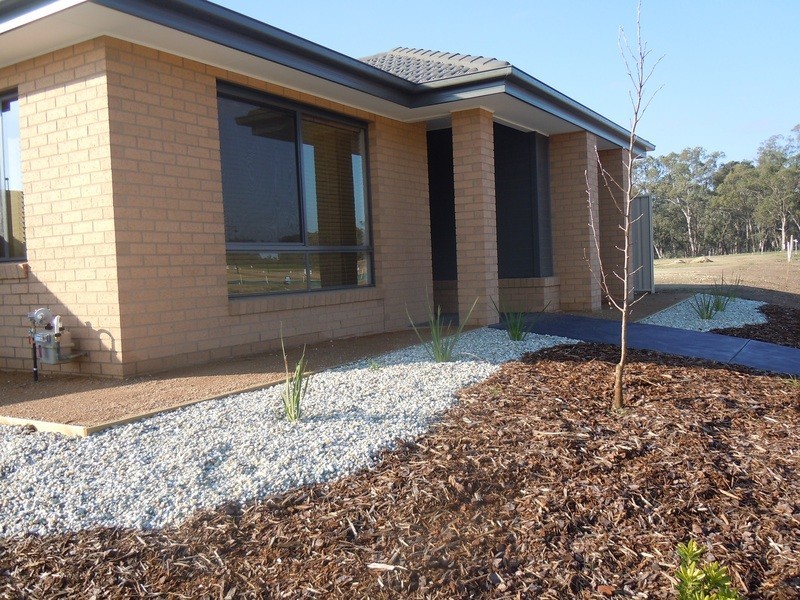 24 Peeler Street, Wodonga VIC 3690