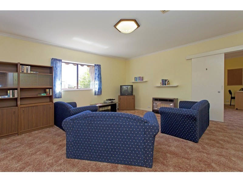 8 Universal Court, Wodonga VIC 3690