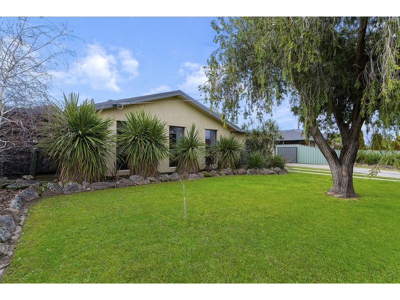 22 Angus Avenue, Wodonga VIC 3690